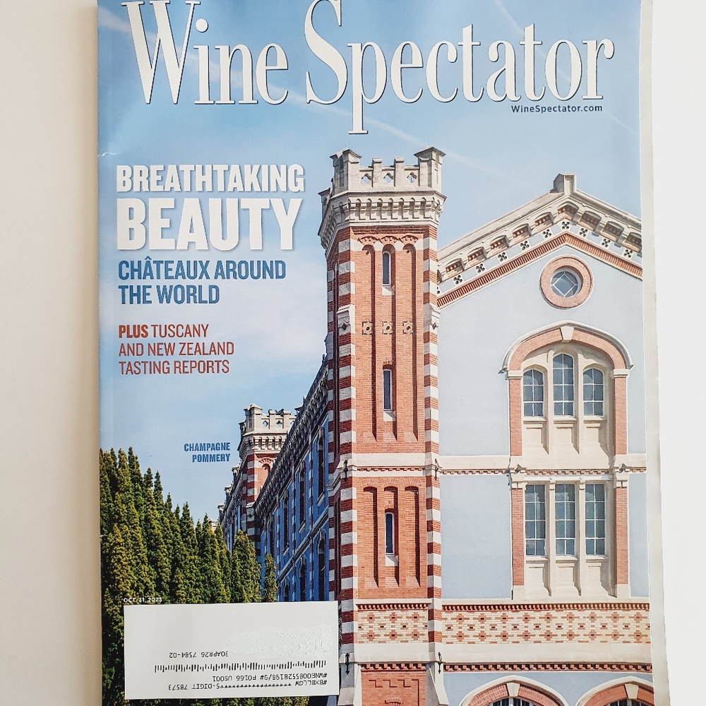 Wine Spectator Magazine October 31, 2023 Breathtaking Beauty Châteaux Around